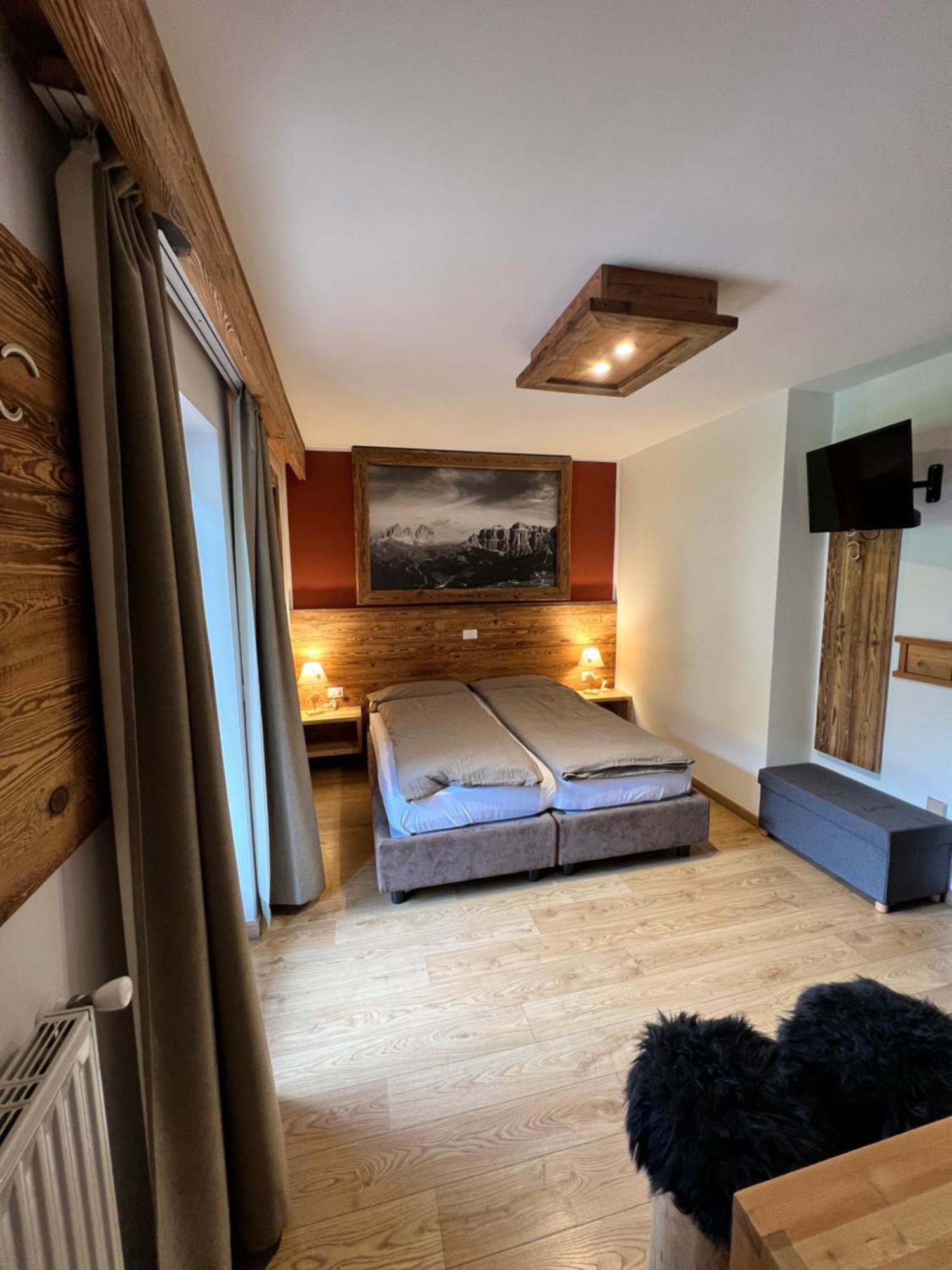 Garni Eden Bed And Breakfast Soraga Exteriér fotografie