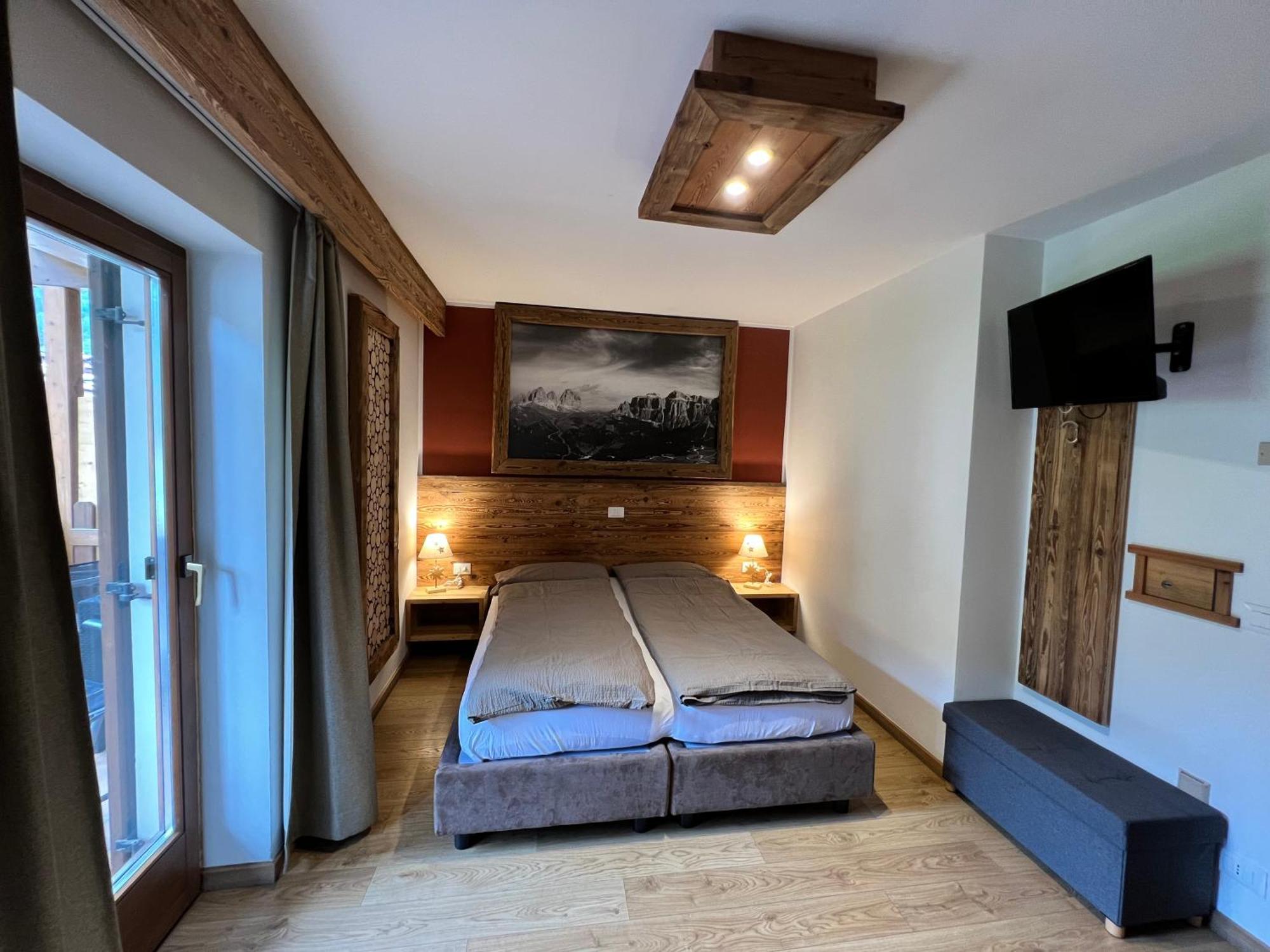Garni Eden Bed And Breakfast Soraga Exteriér fotografie