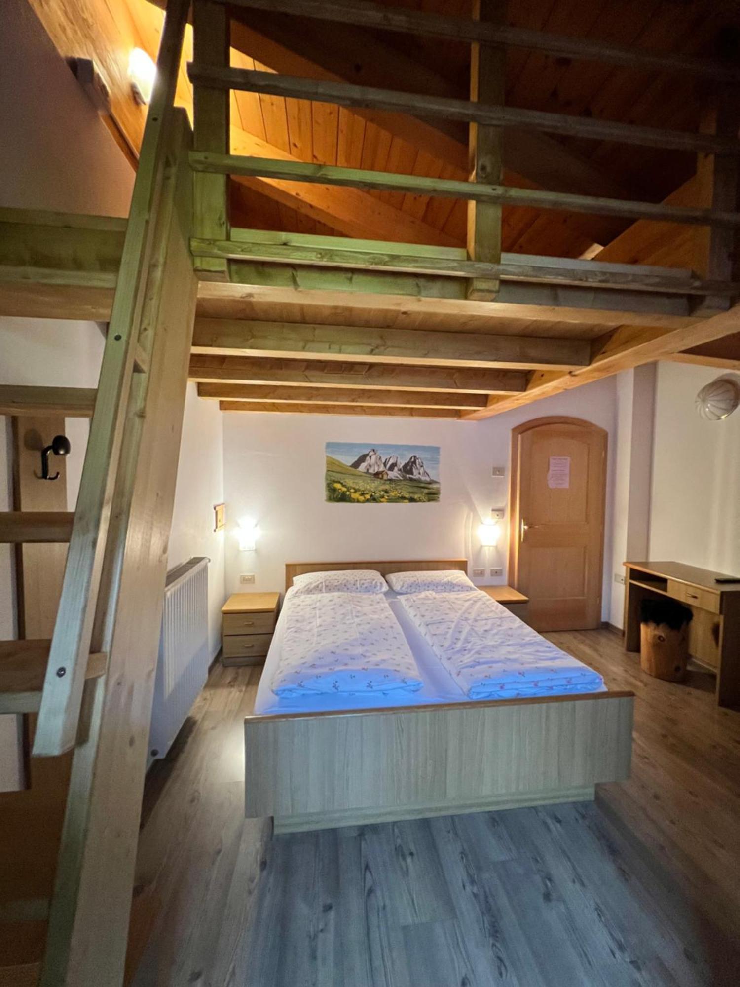 Garni Eden Bed And Breakfast Soraga Exteriér fotografie